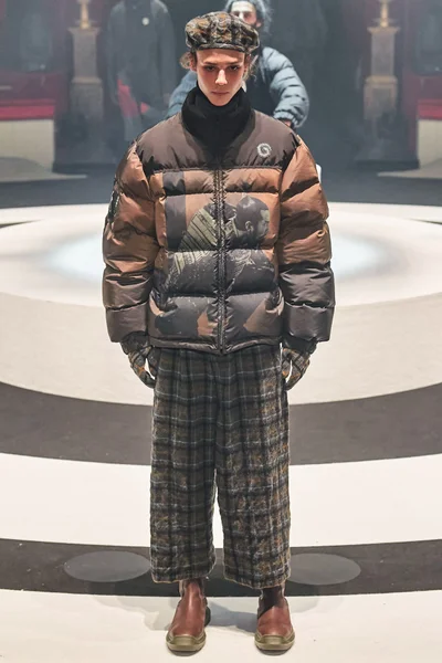 Look 38